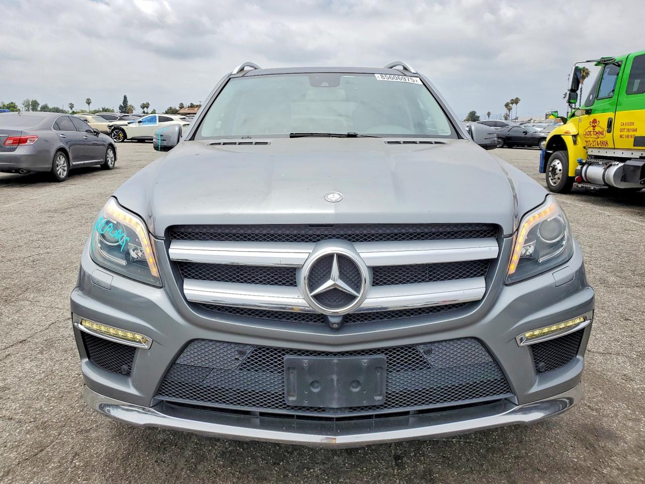 2014 Mercedes-benz Gl 550 4matic Silver vin: 4JGDF7DE4EA333099