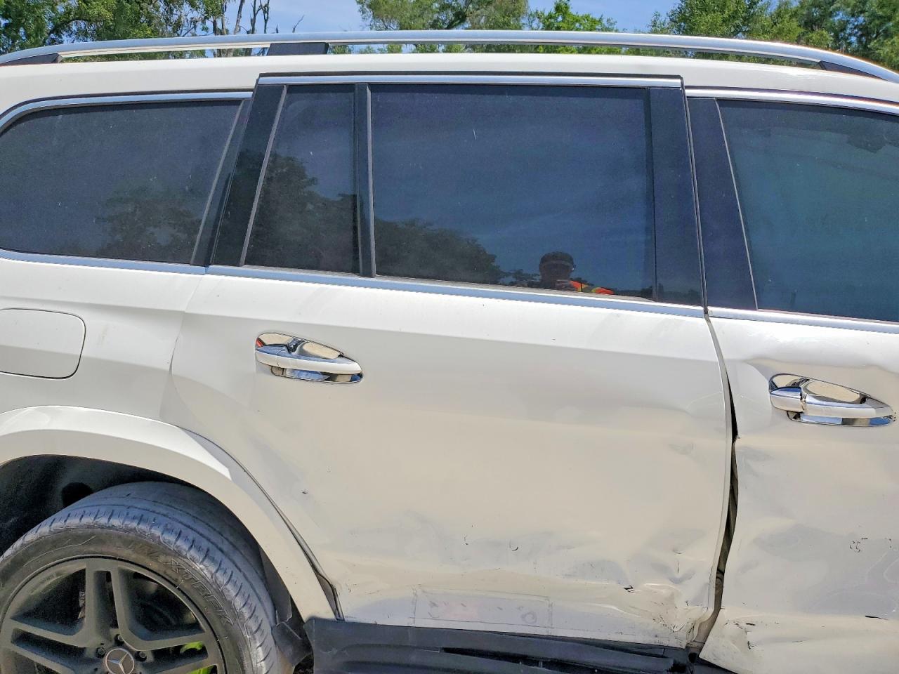 2015 Mercedes-benz Gl 550 4matic Белый vin: 4JGDF7DE4FA527830