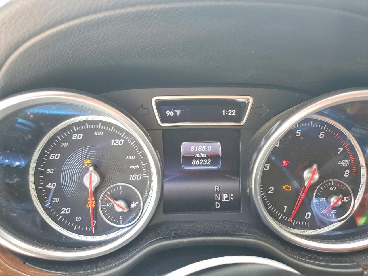 2015 Mercedes-benz Gl 550 4matic Белый vin: 4JGDF7DE4FA527830