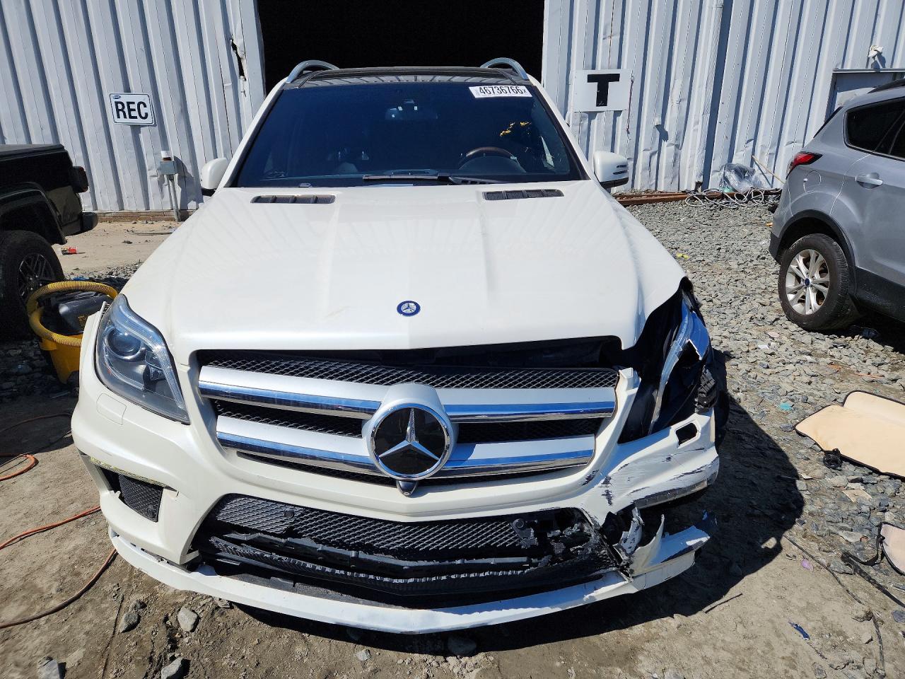 2015 Mercedes-benz Gl 550 4matic White vin: 4JGDF7DE4FA540478