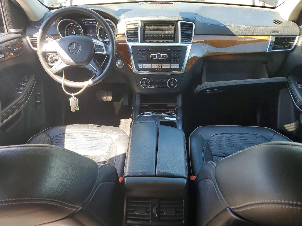 2013 Mercedes-benz Gl 550 4matic Черный vin: 4JGDF7DE5DA127000