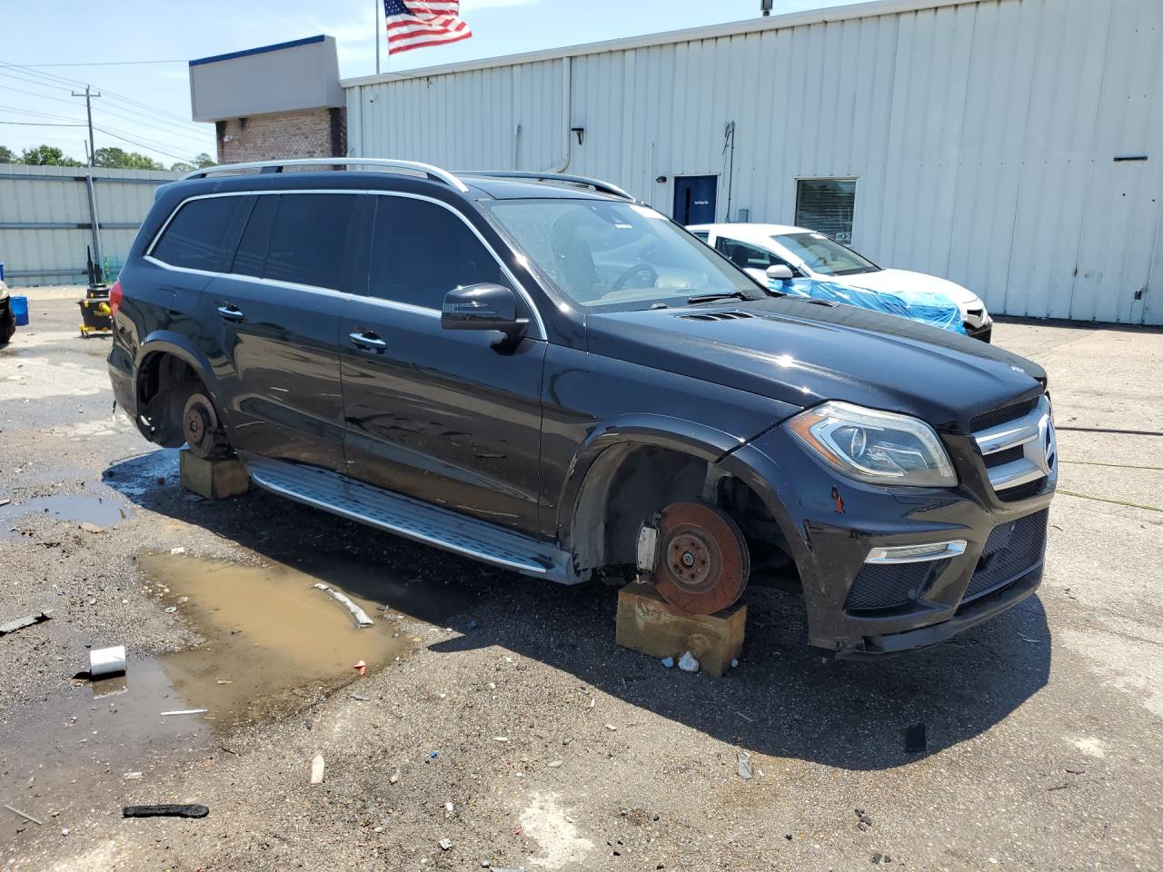 2013 Mercedes-benz Gl 550 4matic Black vin: 4JGDF7DE5DA130365 Damage: Front Bumper Cover Lower, Broken, Replacement Required
