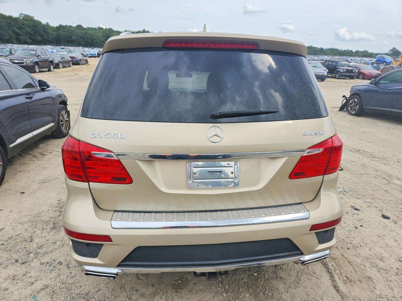 2013 Mercedes-benz Gl 550 4matic Gold vin: 4JGDF7DE5DA244124