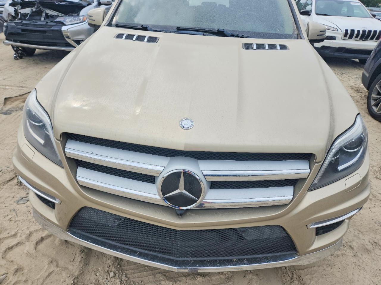 2013 Mercedes-benz Gl 550 4matic Gold vin: 4JGDF7DE5DA244124