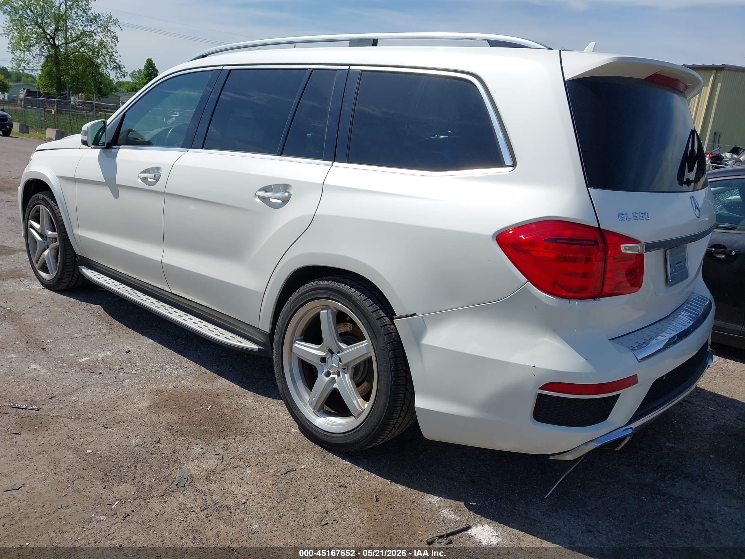 2015 Mercedes-benz Gl 550 4matic White vin: 4JGDF7DE5FA521597