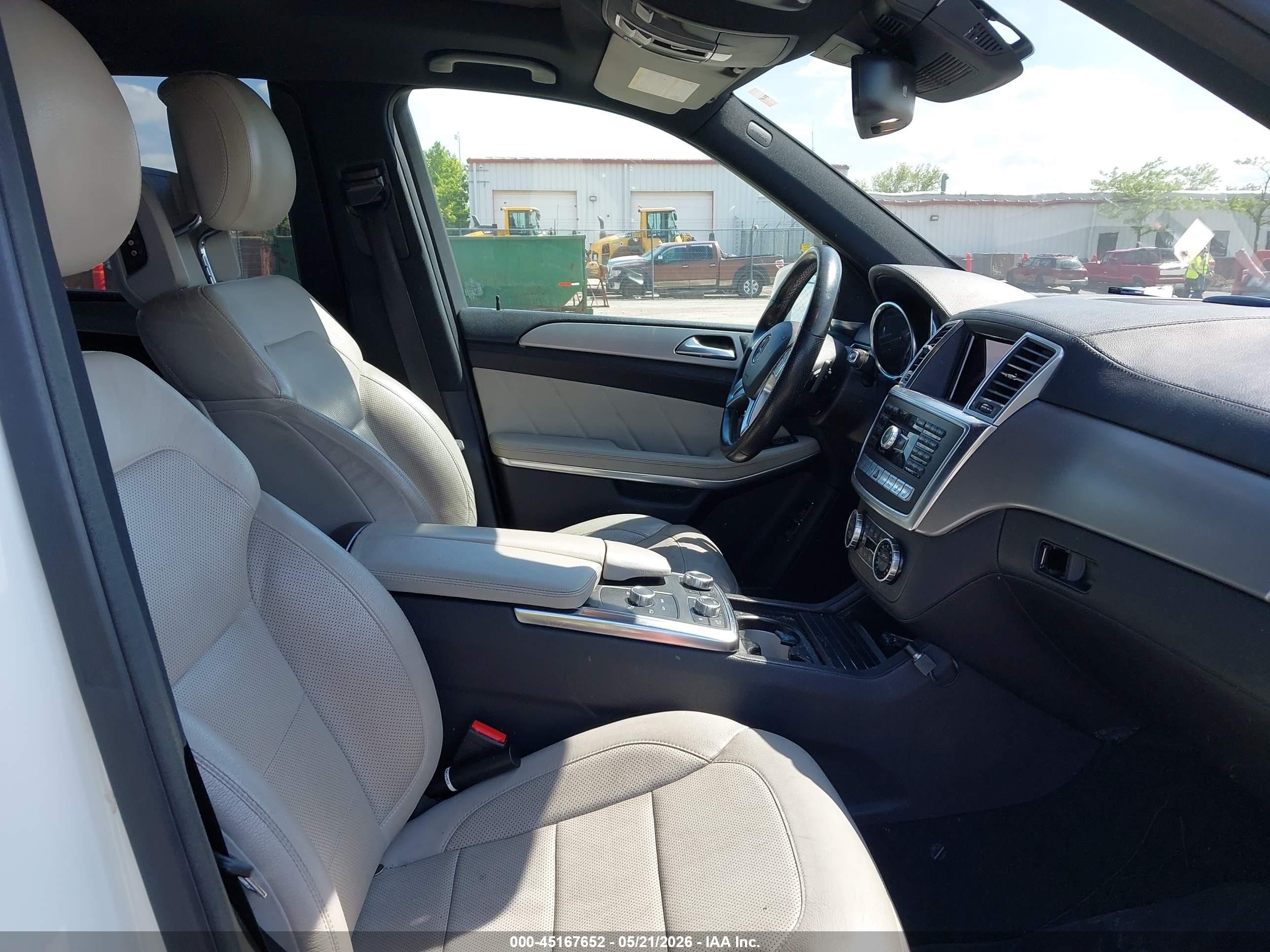 2015 Mercedes-benz Gl 550 4matic White vin: 4JGDF7DE5FA521597
