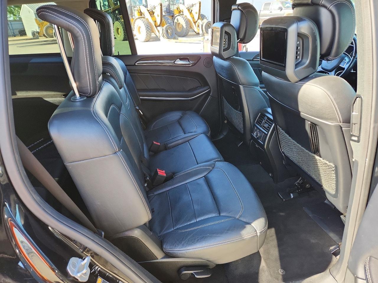 2015 Mercedes-benz Gl 550 4matic Черный vin: 4JGDF7DE5FA579175