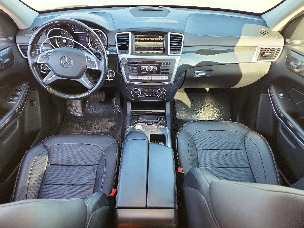 2015 Mercedes-benz Gl 550 4matic Черный vin: 4JGDF7DE5FA579175
