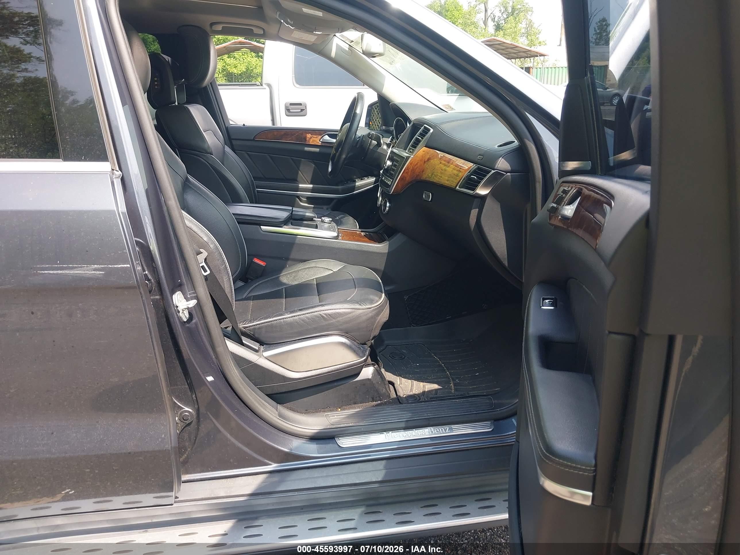 2014 Mercedes-benz Gl 550 4matic Gray vin: 4JGDF7DE6EA311444