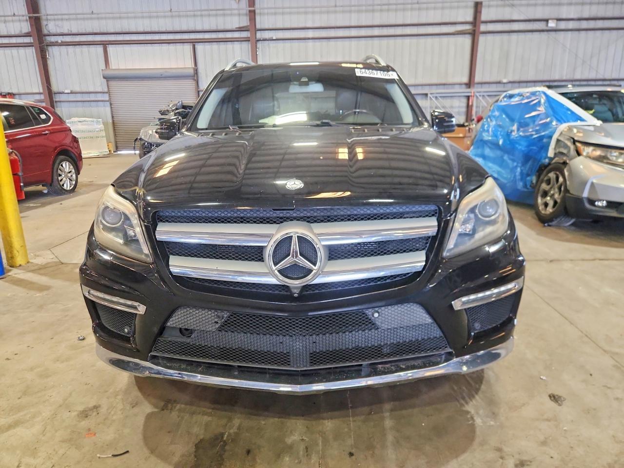2015 Mercedes-benz Gl 550 4matic Черный vin: 4JGDF7DE6FA606299