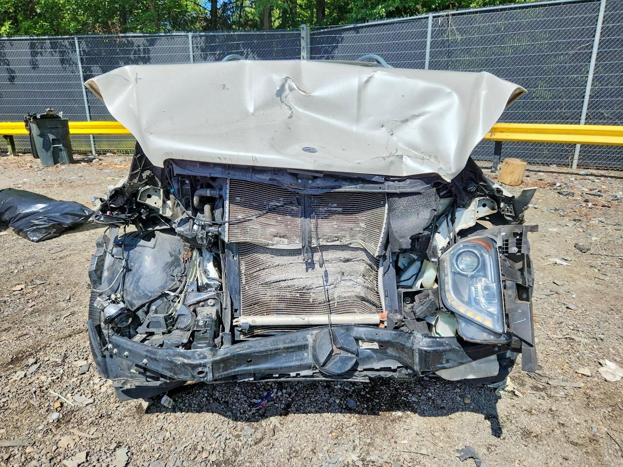 2015 Mercedes-benz Gl 550 4matic Белый vin: 4JGDF7DE7FA546663