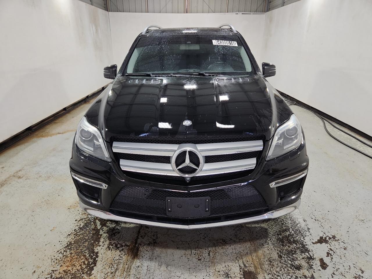 2015 Mercedes-benz Gl 550 4matic Black vin: 4JGDF7DE7FA547229 Damage: Left Head Lamp, Faded, Acceptable
