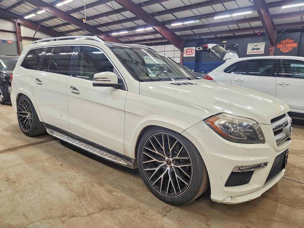 2013 Mercedes-benz Gl 550 4matic White vin: 4JGDF7DE8DA150223