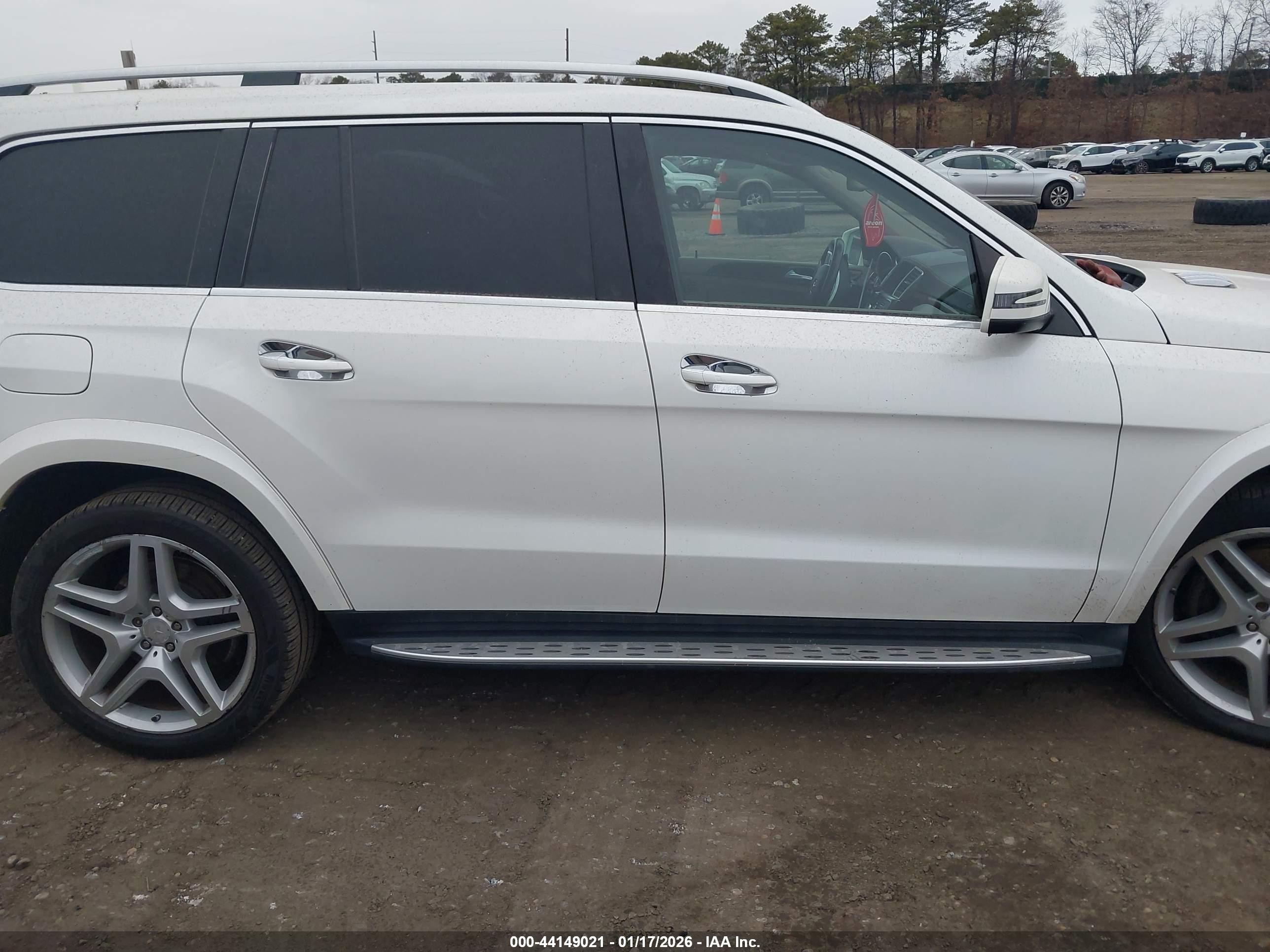 2014 Mercedes-benz Gl 550 4matic White vin: 4JGDF7DE8EA361830