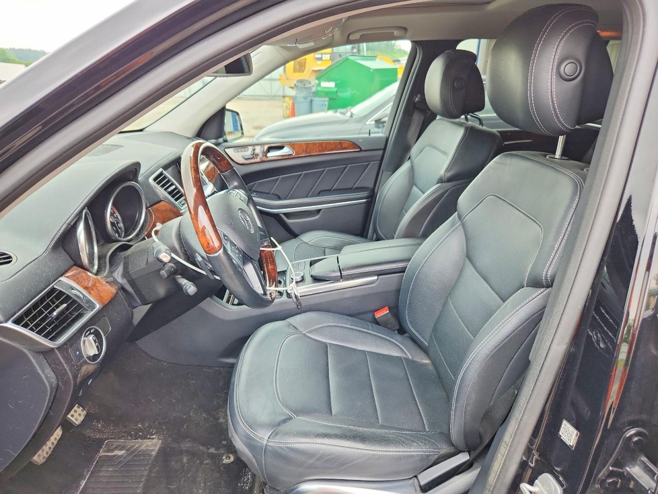 2015 Mercedes-benz Gl 550 4matic Черный vin: 4JGDF7DE8FA476526