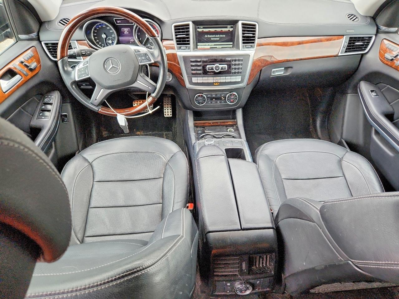 2015 Mercedes-benz Gl 550 4matic Черный vin: 4JGDF7DE8FA476526