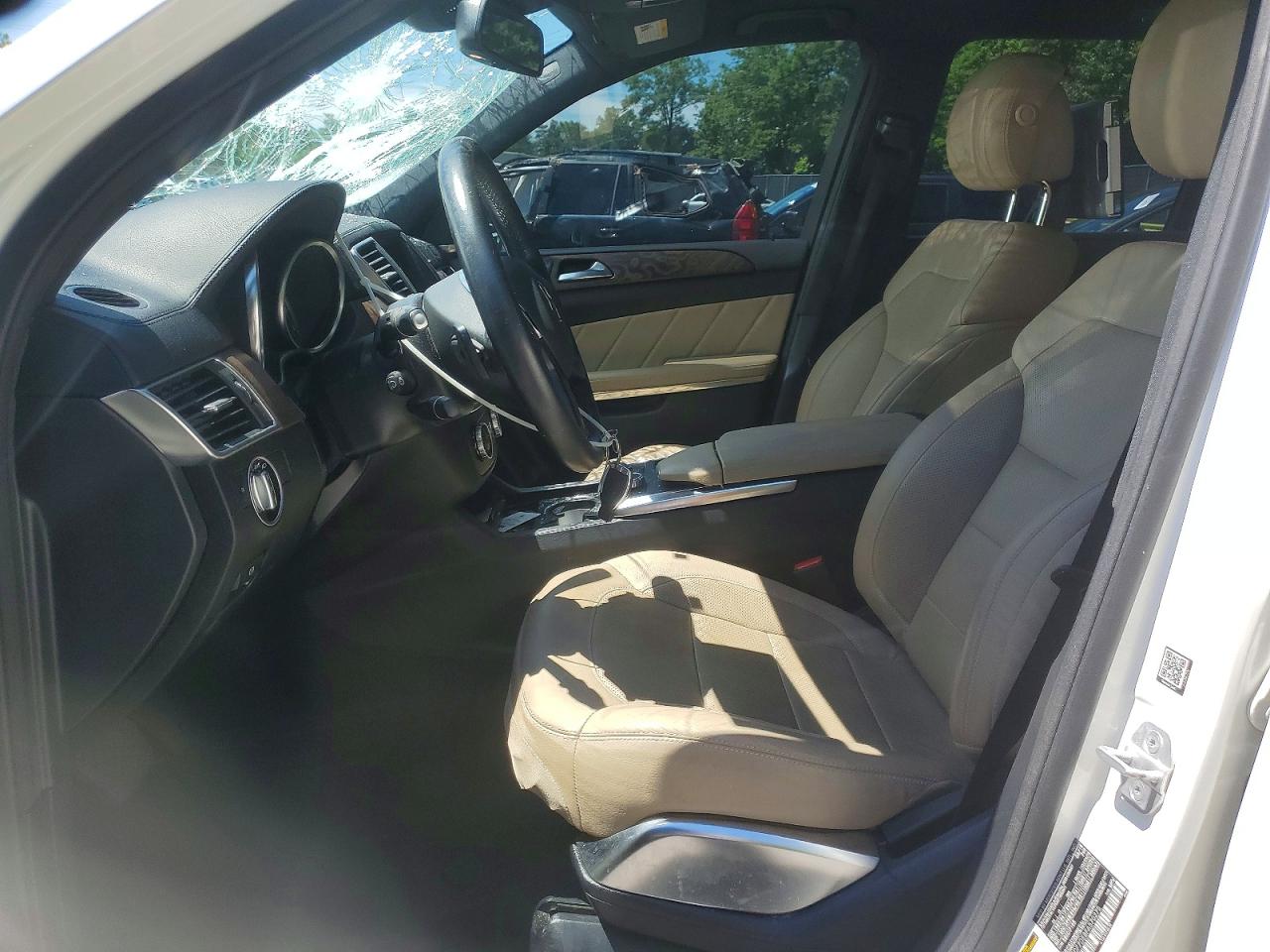 2015 Mercedes-benz Gl 550 4matic White vin: 4JGDF7DE8FA570275