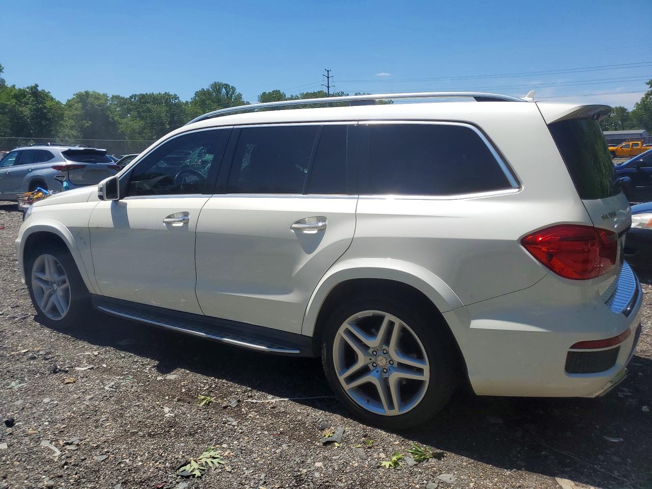 2015 Mercedes-benz Gl 550 4matic White vin: 4JGDF7DE8FA570275