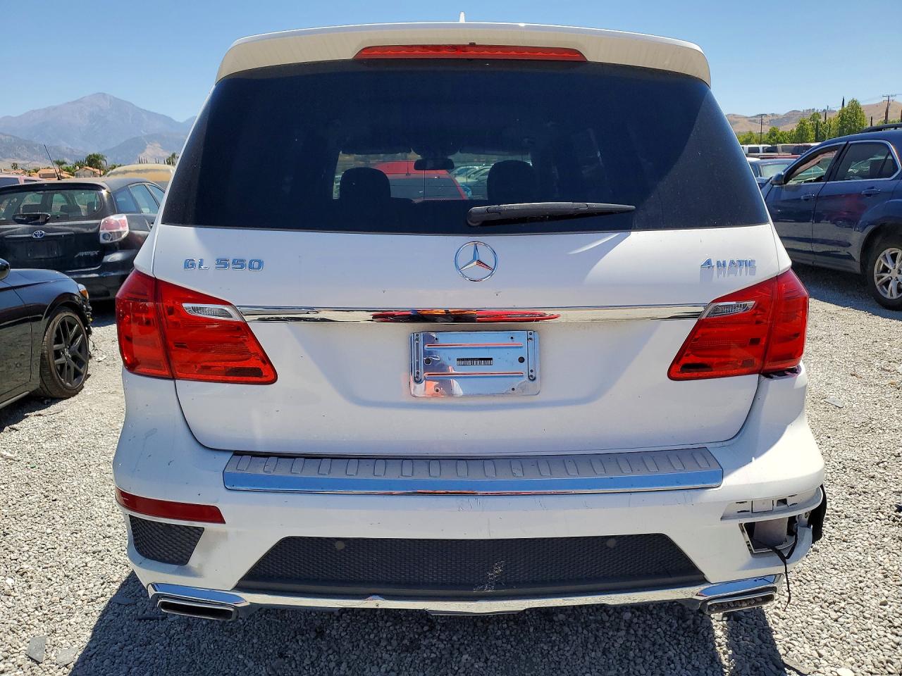 2014 Mercedes-benz Gl 550 4matic Белый vin: 4JGDF7DE9EA330165