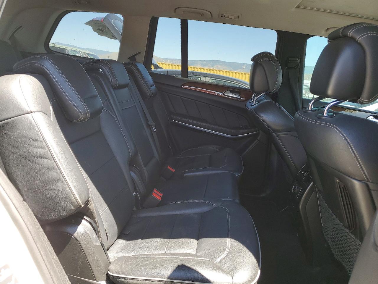 2014 Mercedes-benz Gl 550 4matic Белый vin: 4JGDF7DE9EA330165