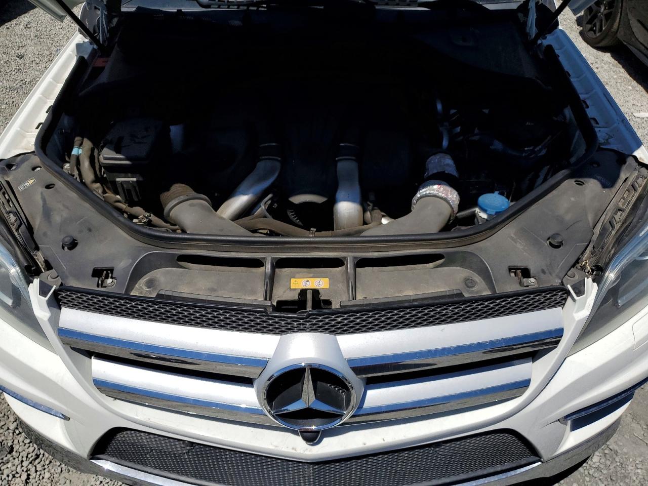 2014 Mercedes-benz Gl 550 4matic Белый vin: 4JGDF7DE9EA330165