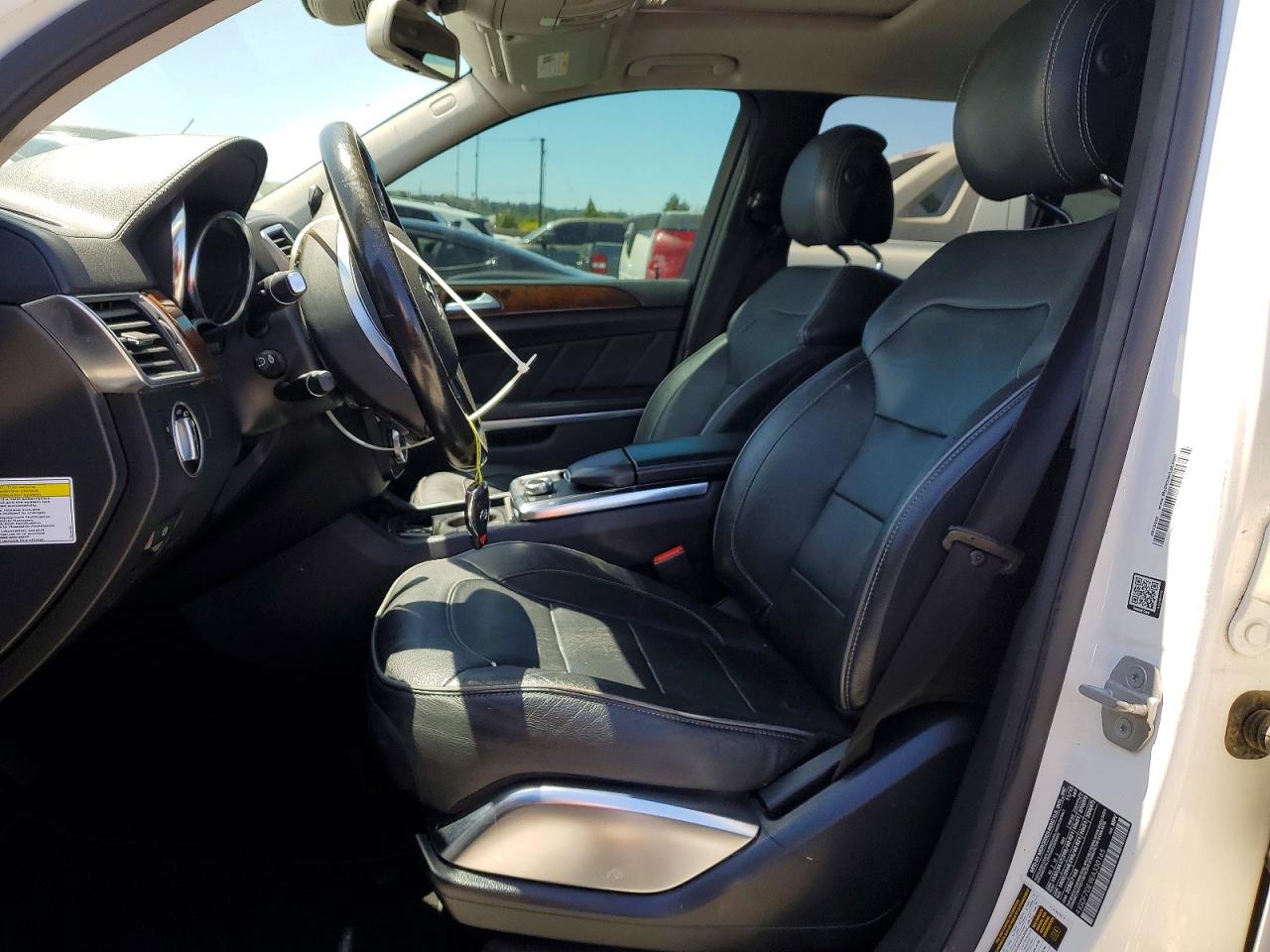 2014 Mercedes-benz Gl 550 4matic Белый vin: 4JGDF7DE9EA330165