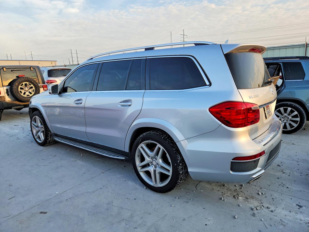2014 Mercedes-benz Gl 550 4matic Silver vin: 4JGDF7DEXEA380797