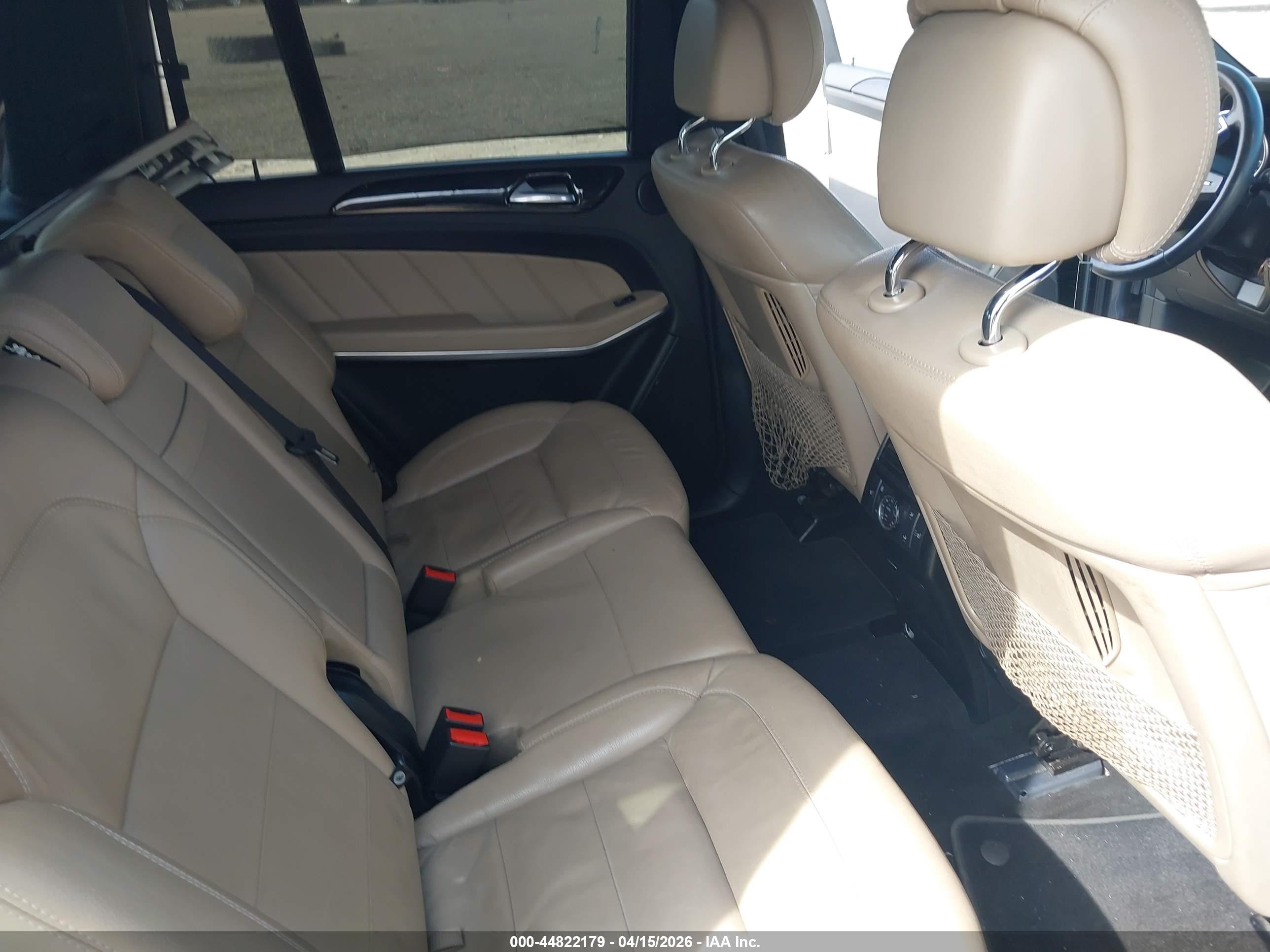 2015 Mercedes-benz Gl 550 4matic Gray vin: 4JGDF7DEXFA442832