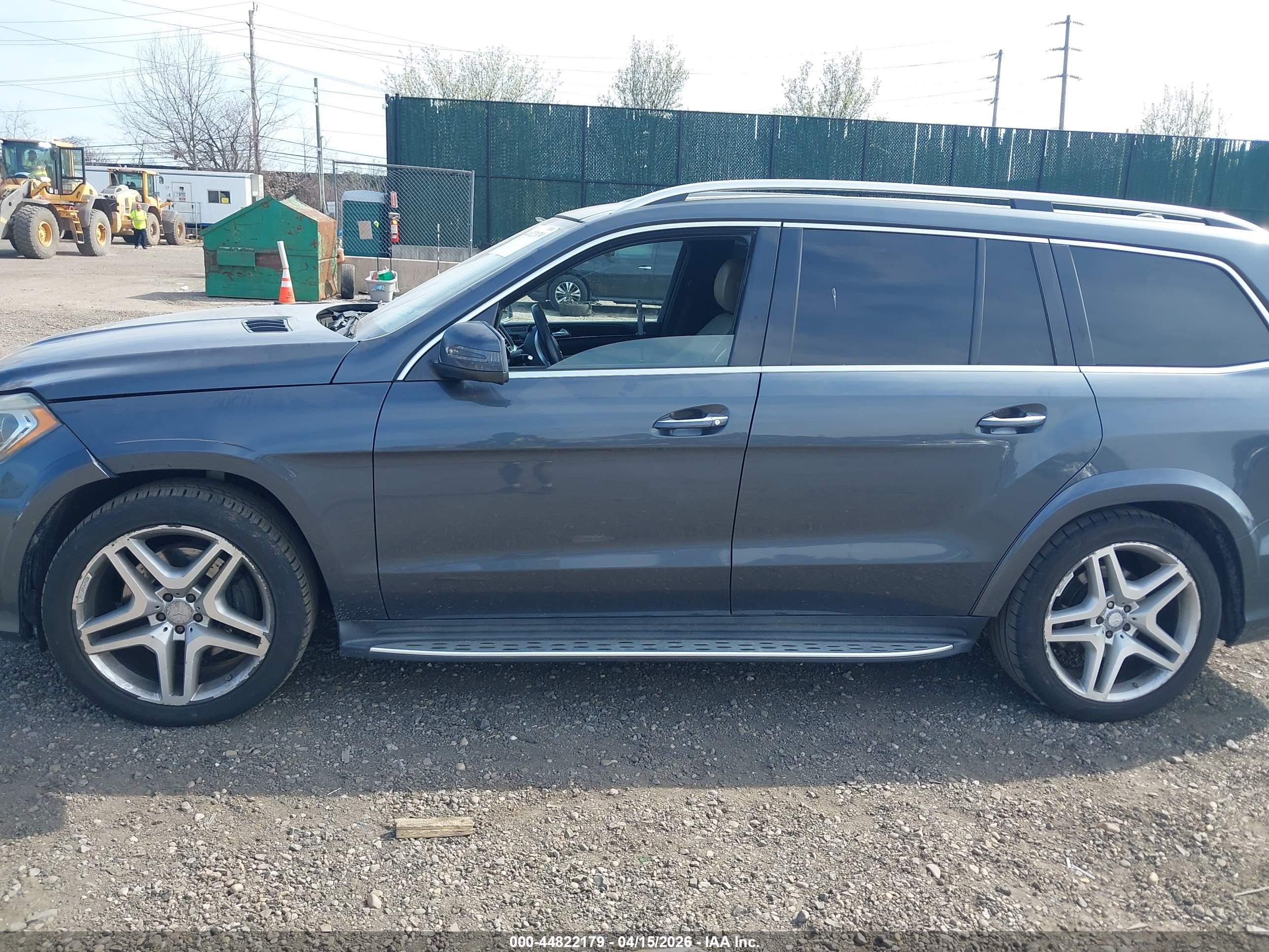 2015 Mercedes-benz Gl 550 4matic Gray vin: 4JGDF7DEXFA442832