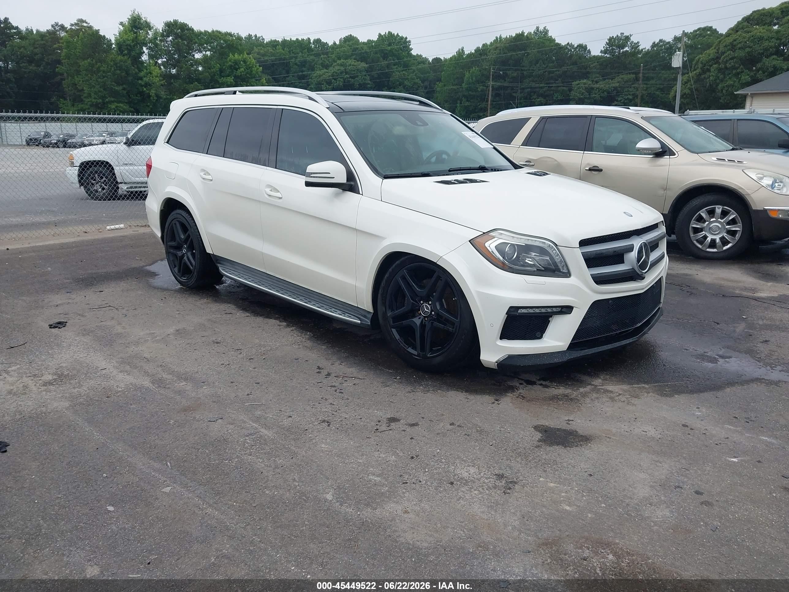 2015 Mercedes-benz Gl 550 4matic White vin: 4JGDF7DEXFA490041