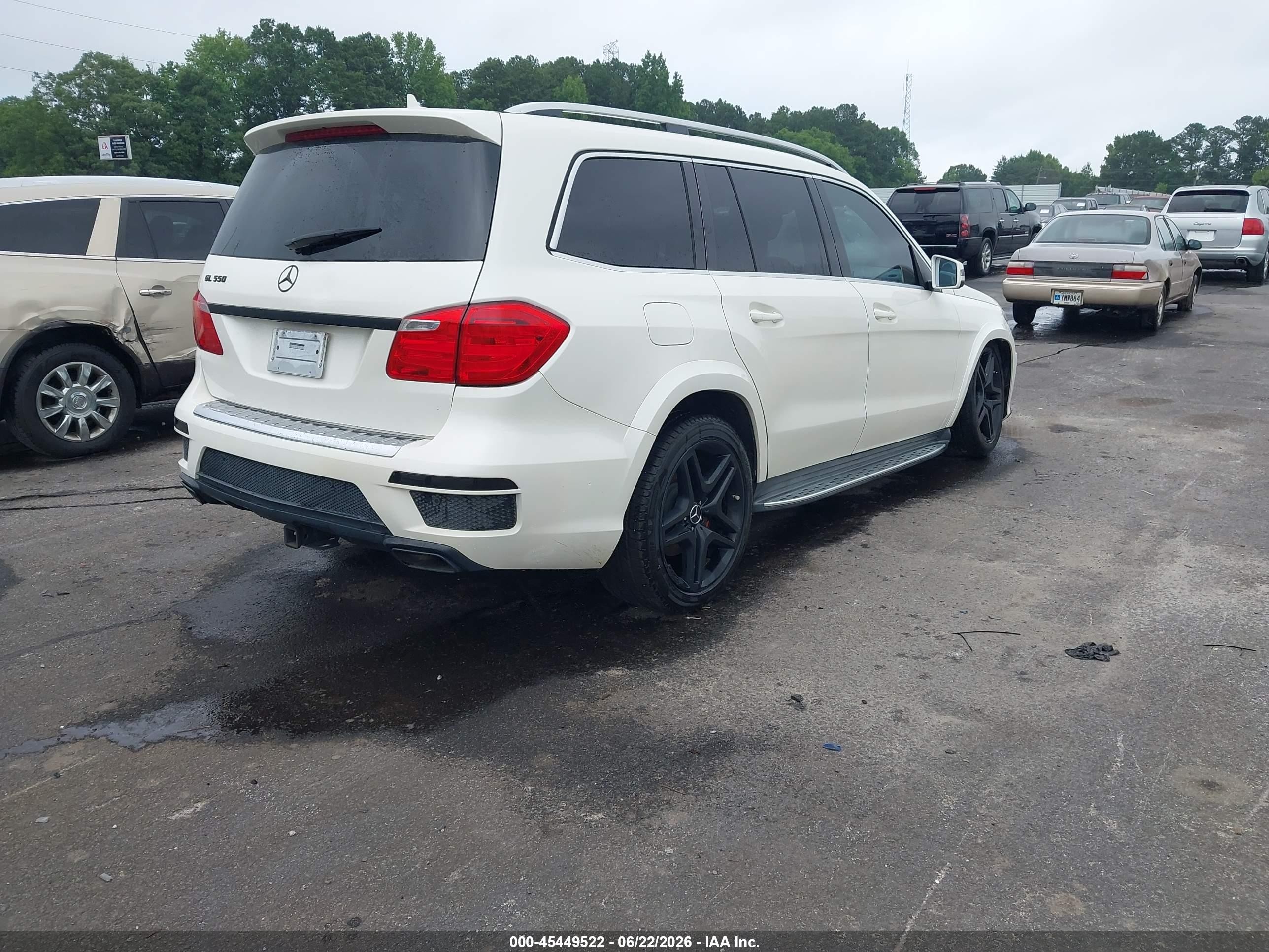 2015 Mercedes-benz Gl 550 4matic White vin: 4JGDF7DEXFA490041