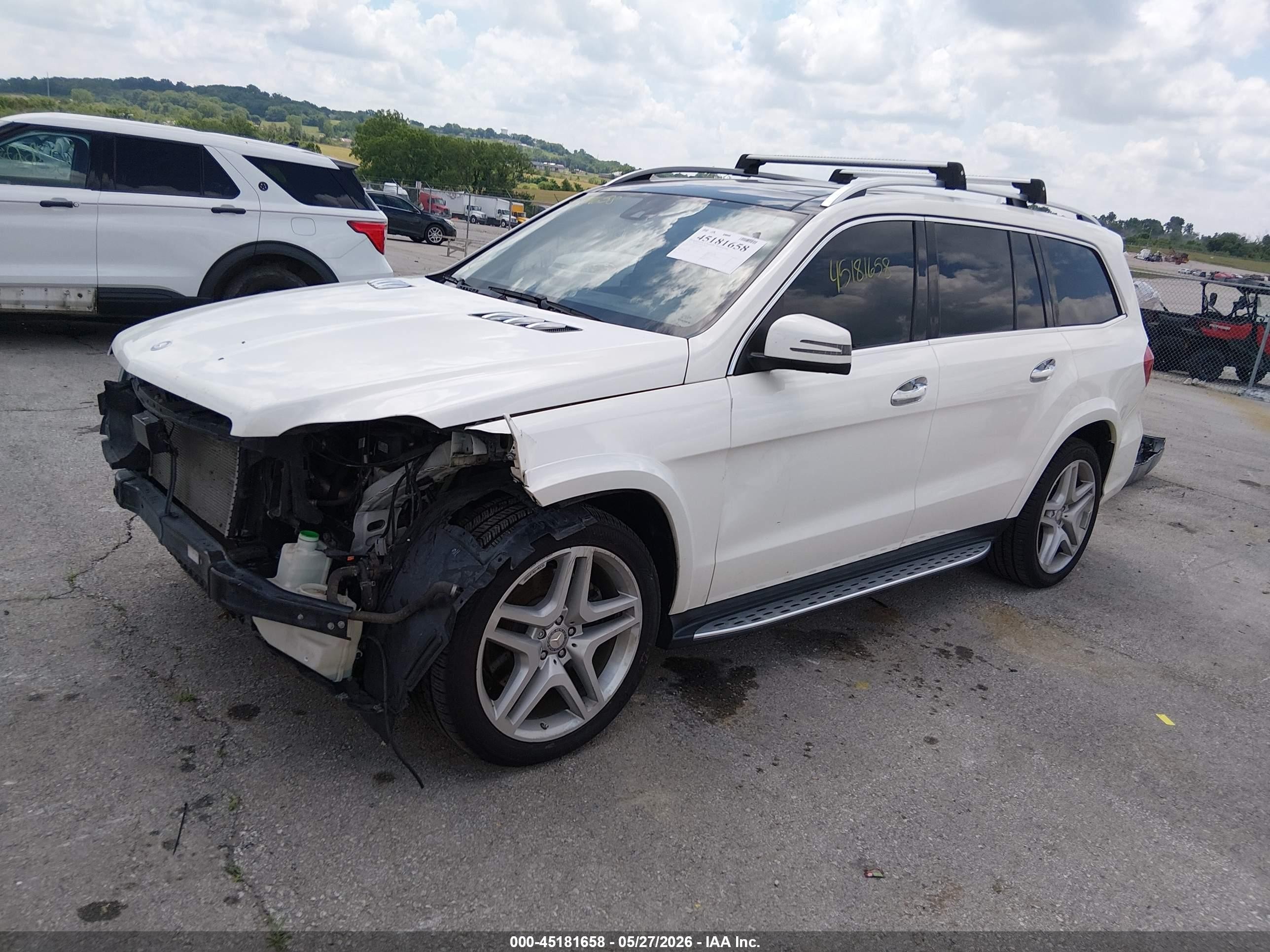 2015 Mercedes-benz Gl 550 4matic White vin: 4JGDF7DEXFA533681