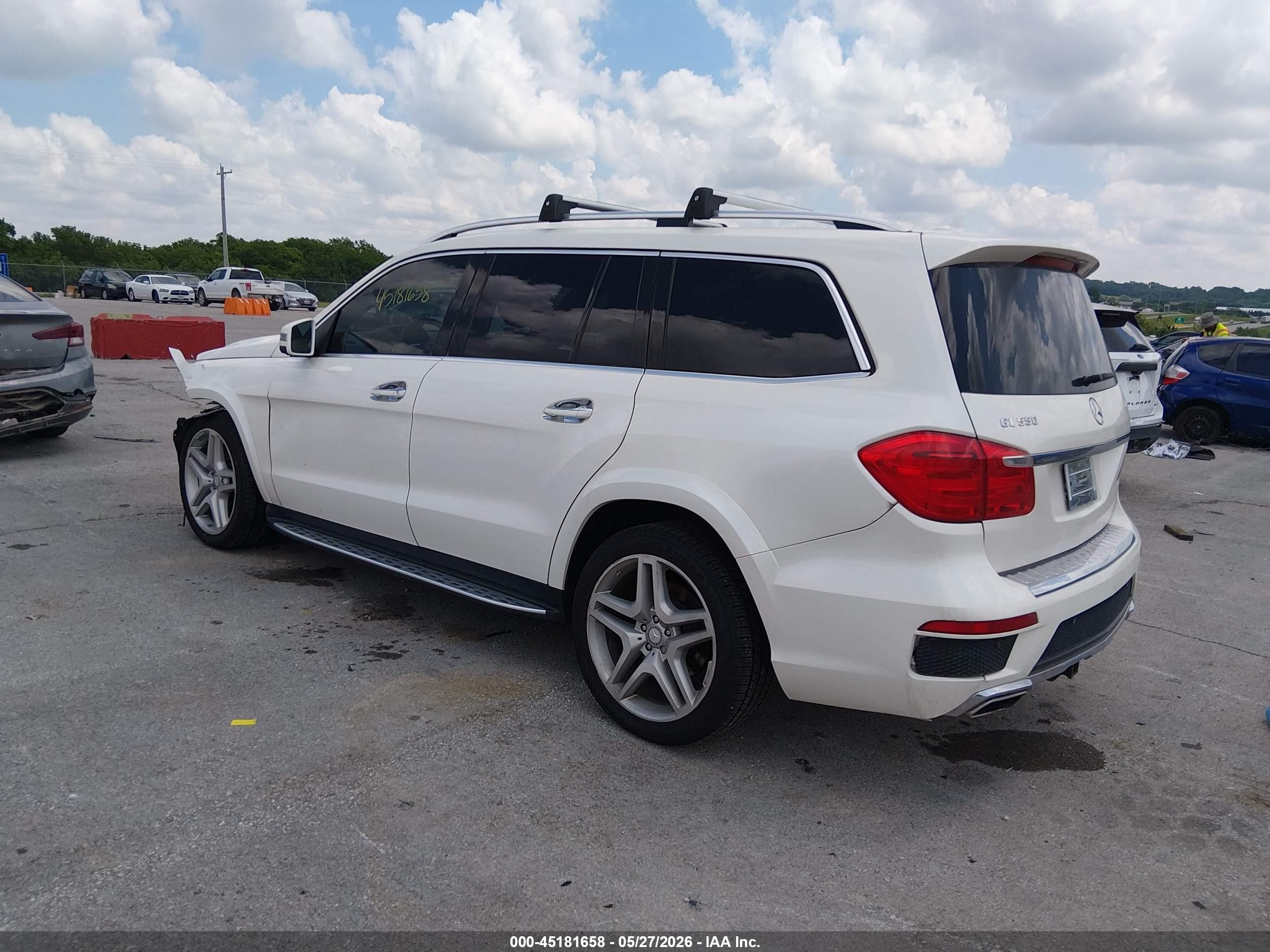 2015 Mercedes-benz Gl 550 4matic White vin: 4JGDF7DEXFA533681
