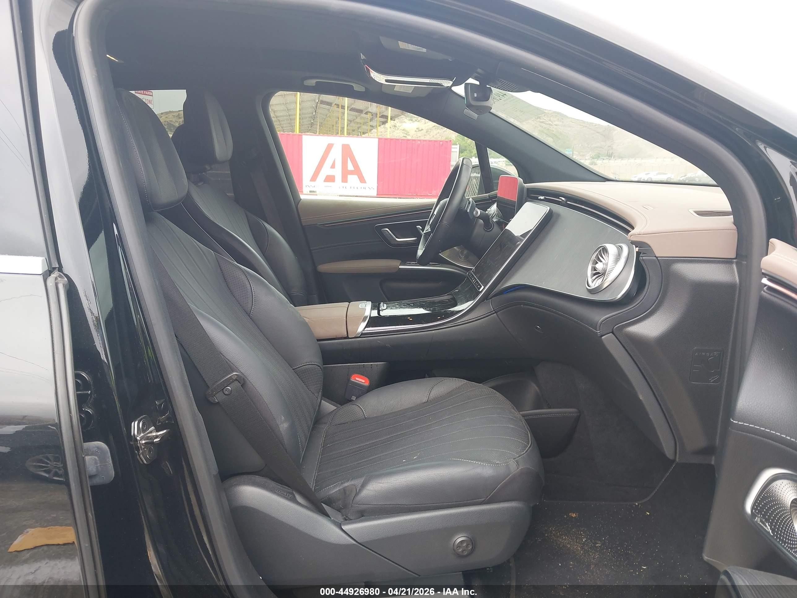 2023 Mercedes-benz Eqs 450+ Suv   Черный vin: 4JGDM2DB6PA027197