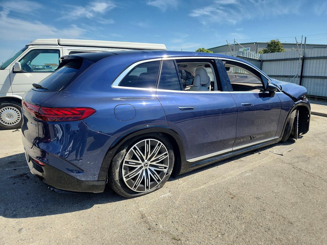 2023 Mercedes-benz Eqs Suv 450 4matic Blue vin: 4JGDM2EB3PA024840