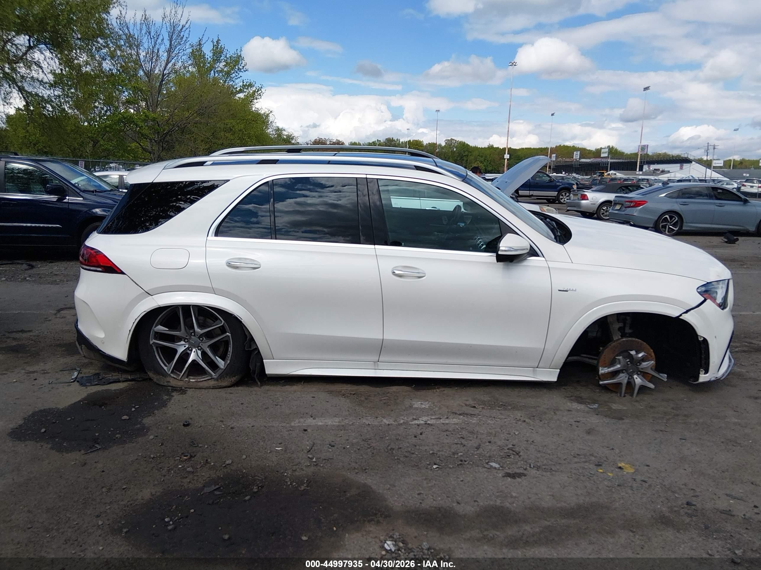 2021 Mercedes-benz Amg Gle 53 4matic White vin: 4JGFB6BB8MA266173