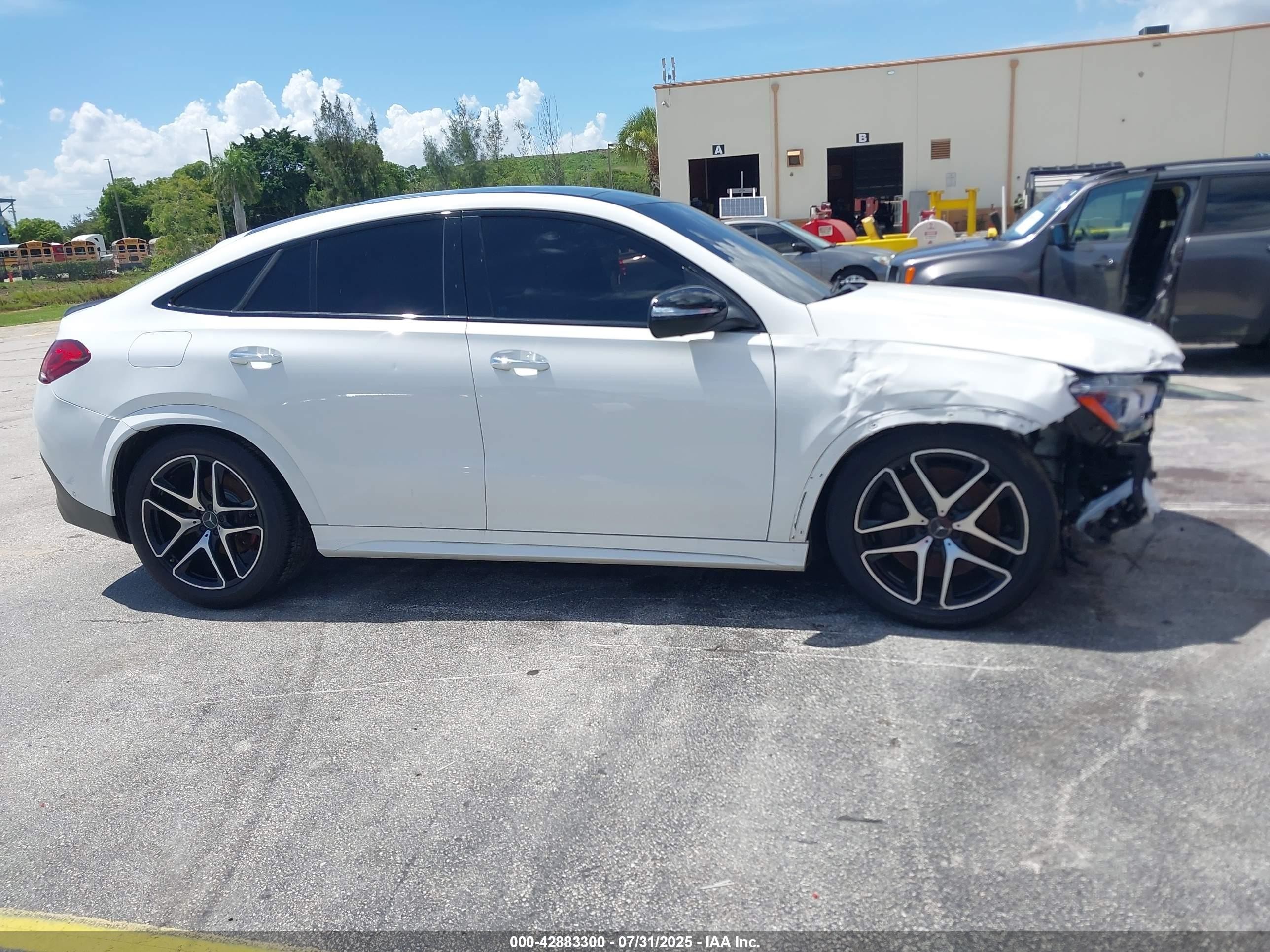 2023 Mercedes-benz Amg Gle 53 Coupe 4matic White vin: 4JGFD6BB8PA864438