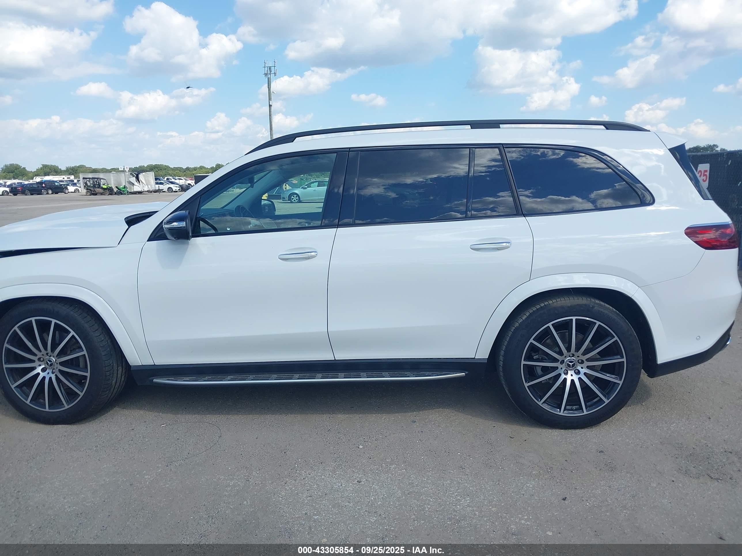 2024 Mercedes-benz Gls 450 4matic Белый vin: 4JGFF5KE1RB223238