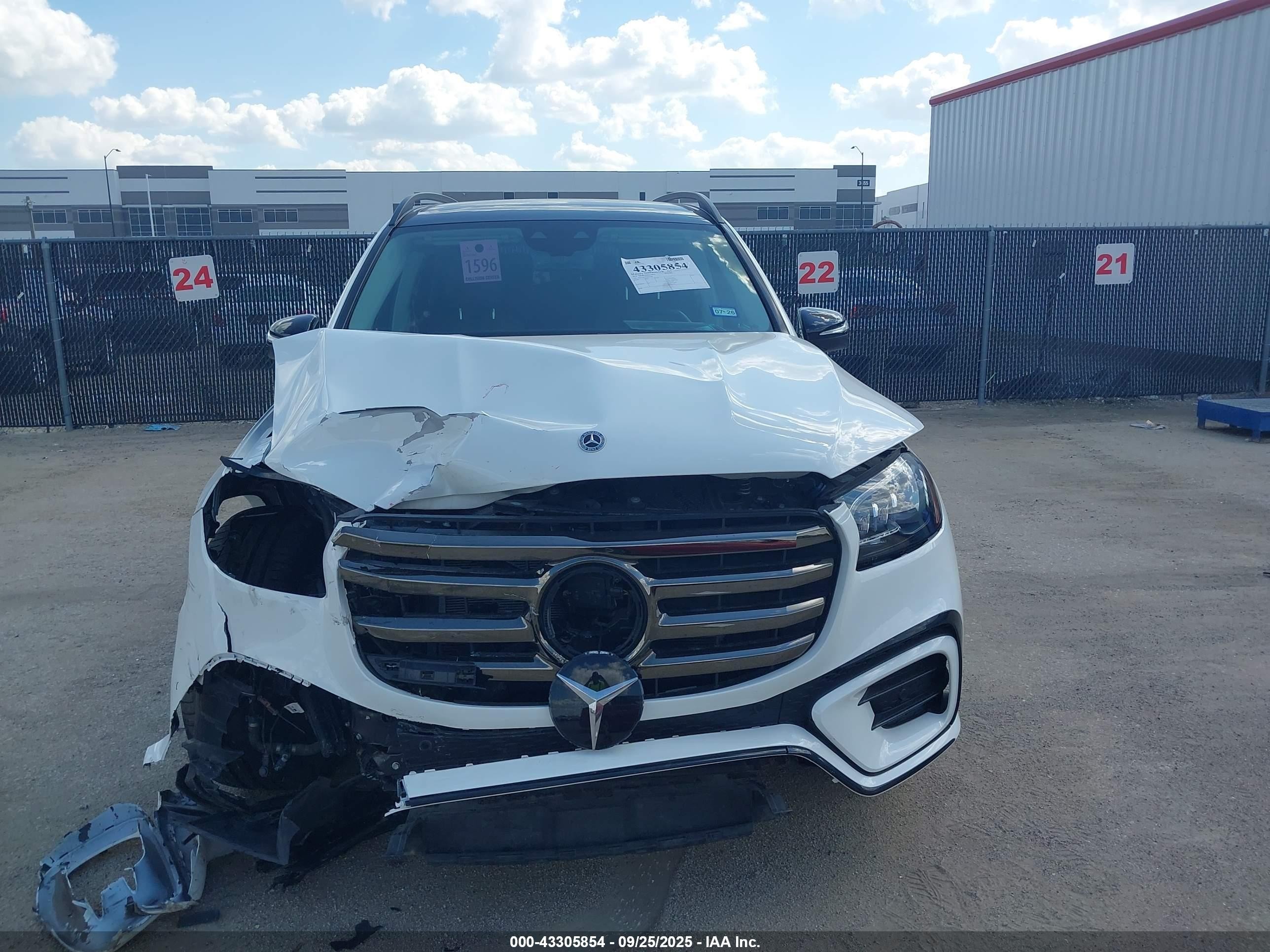 2024 Mercedes-benz Gls 450 4matic Белый vin: 4JGFF5KE1RB223238