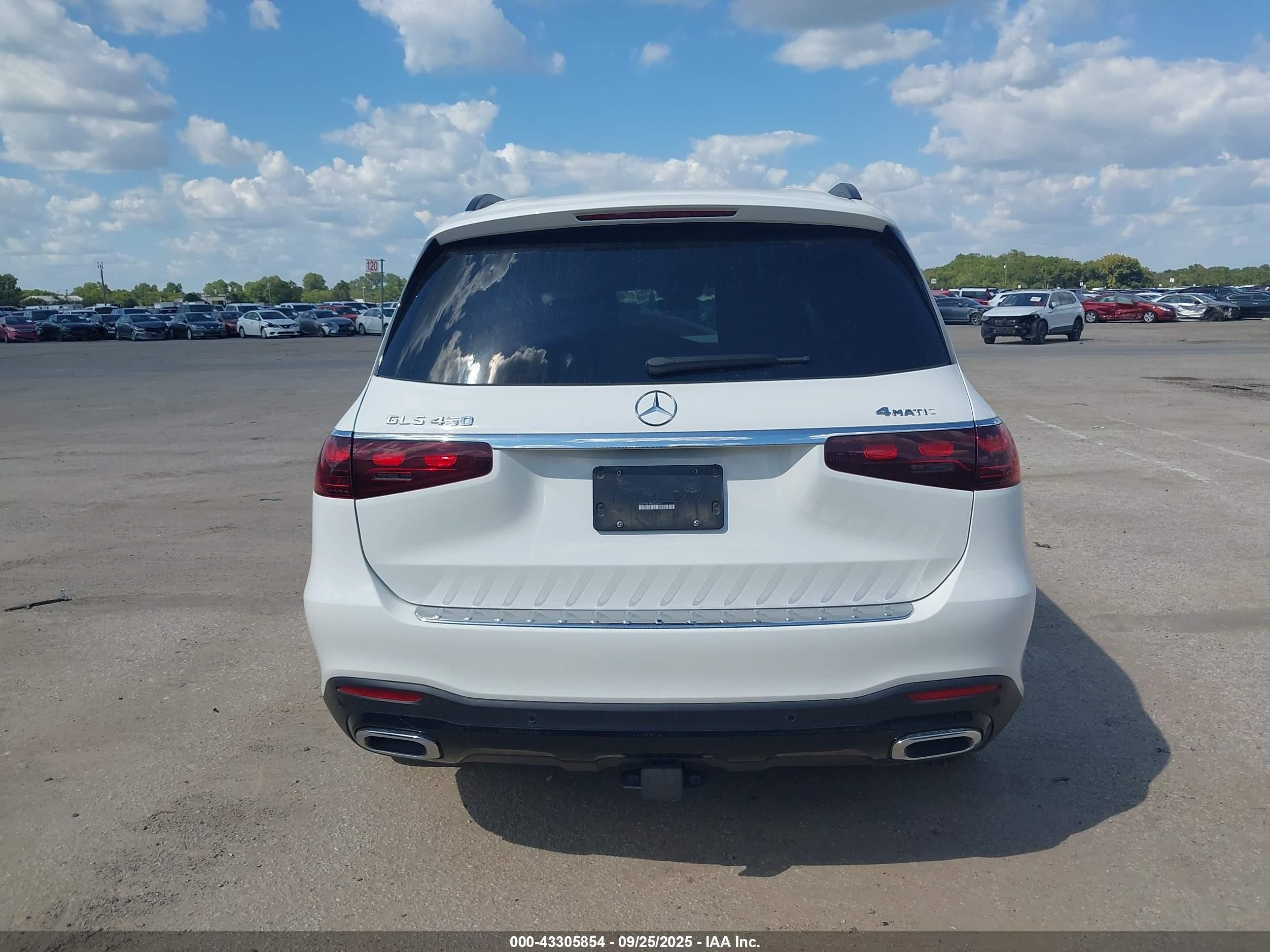 2024 Mercedes-benz Gls 450 4matic Белый vin: 4JGFF5KE1RB223238