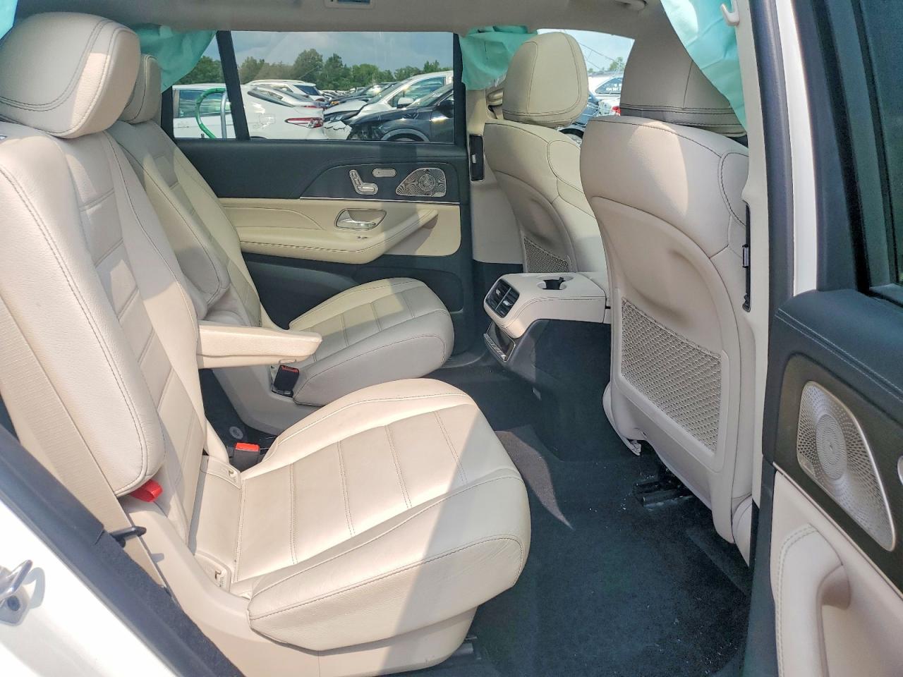 2022 Mercedes-benz Gls 450 4matic White vin: 4JGFF5KE2NA633952