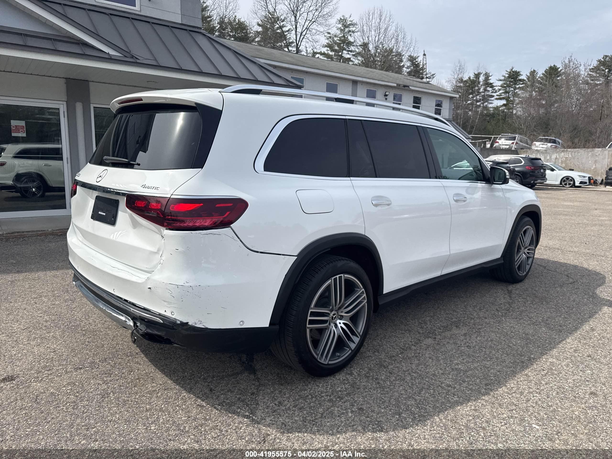 2024 Mercedes-benz Gls 450 4matic White vin: 4JGFF5KE4RB041758