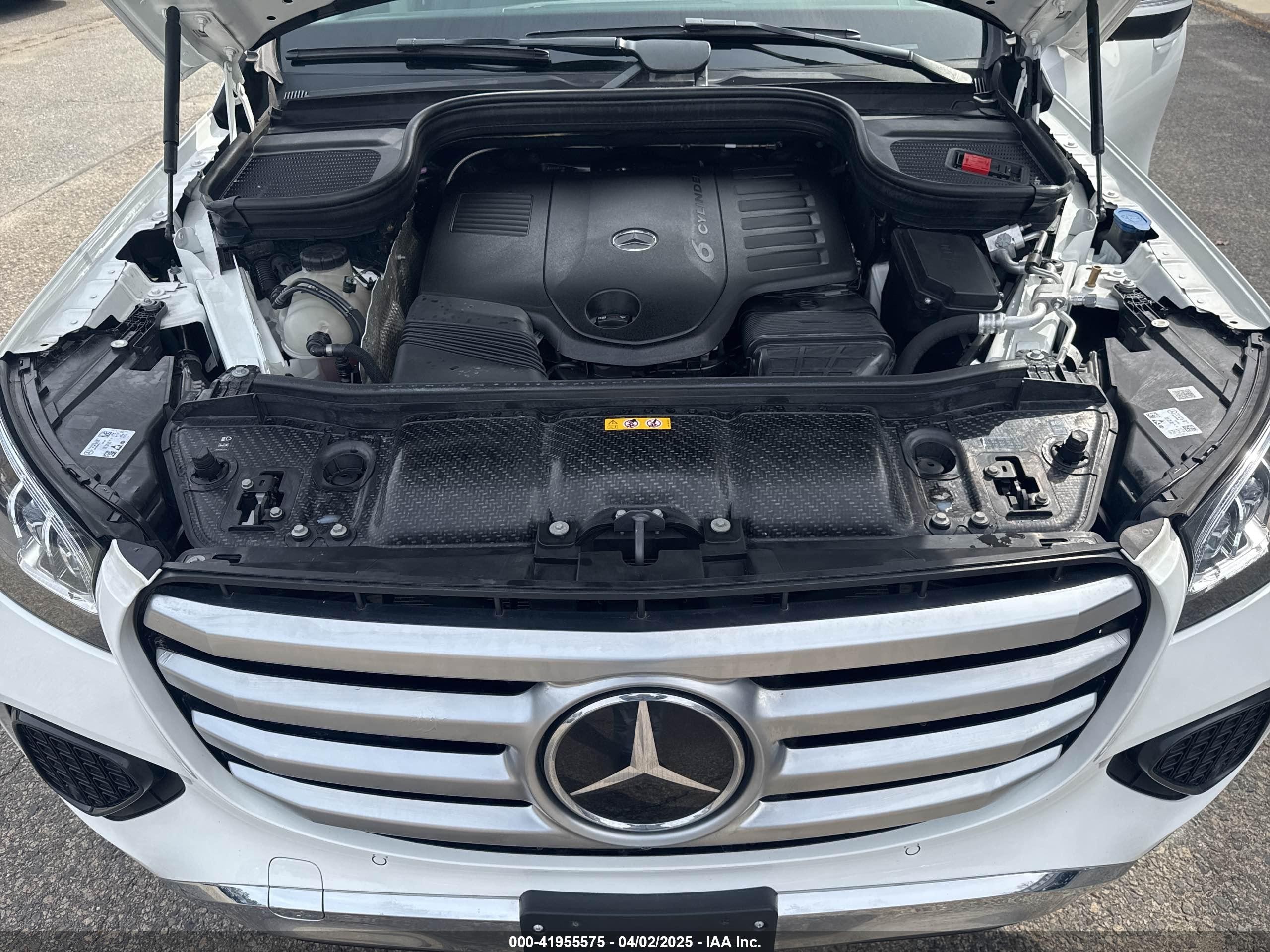 2024 Mercedes-benz Gls 450 4matic White vin: 4JGFF5KE4RB041758