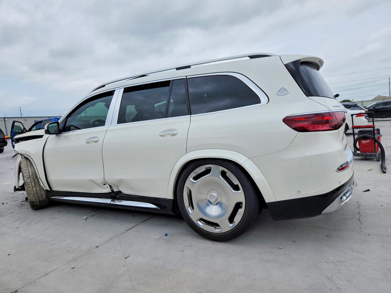 2024 Mercedes-benz Gls Mercedes-maybach Gls600 4m White vin: 4JGFF8HBXRB068445