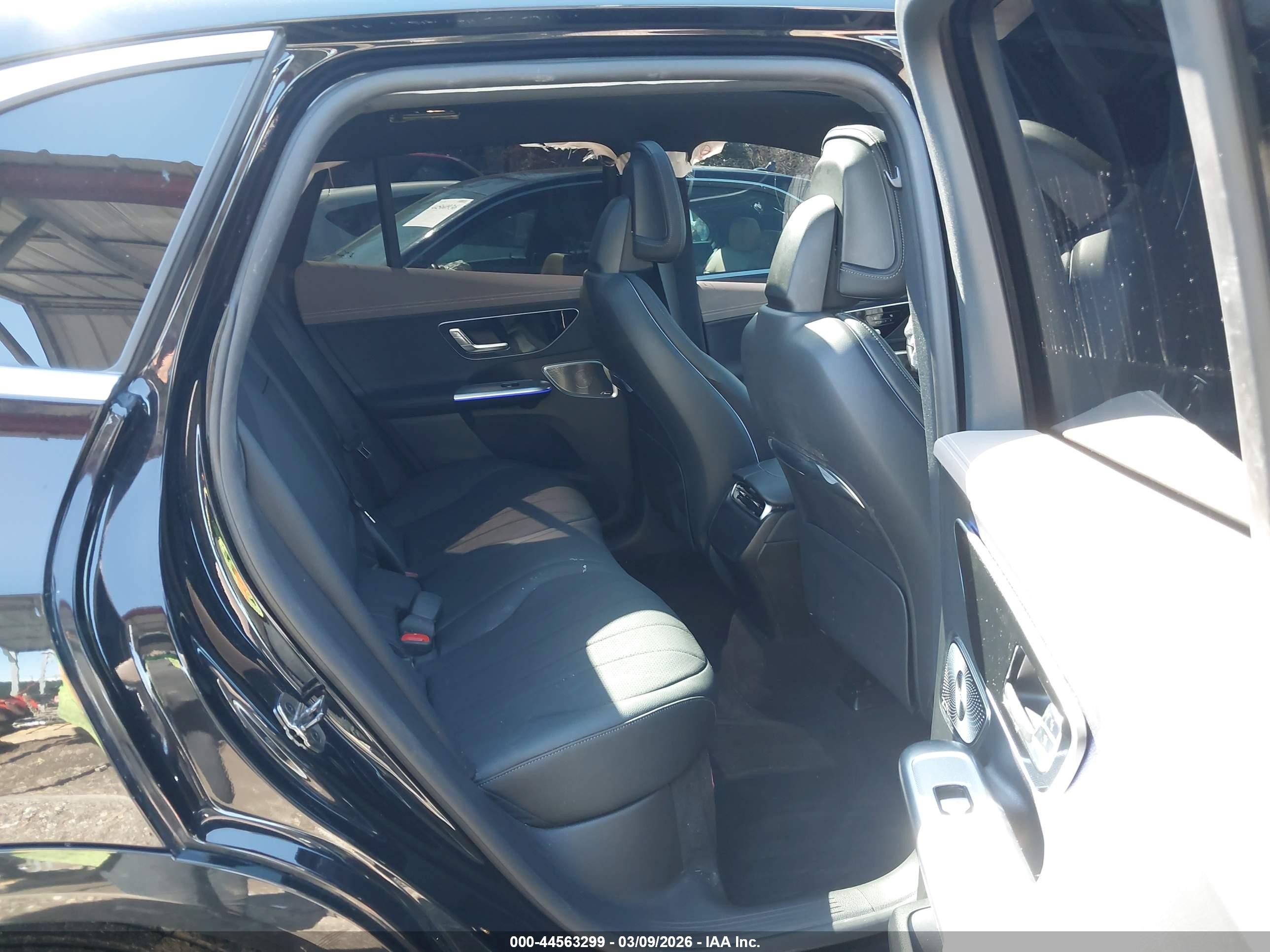 2025 Mercedes-benz Eqe 350 Suv 4matic Black vin: 4JGGM1CB5SA065313