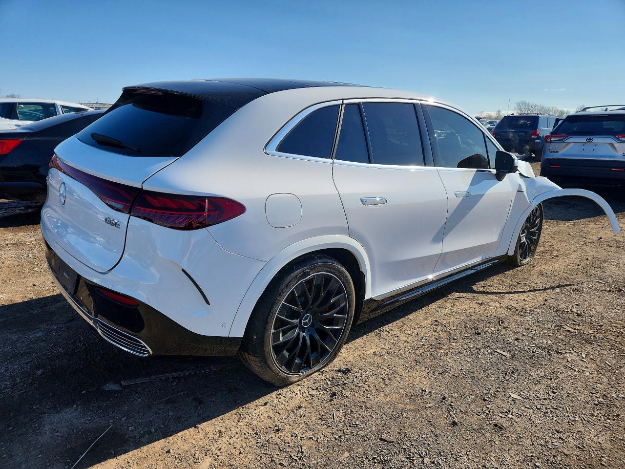 2024 Mercedes-benz Eqe Suv Amg 4matic White vin: 4JGGM5DB9RA015739