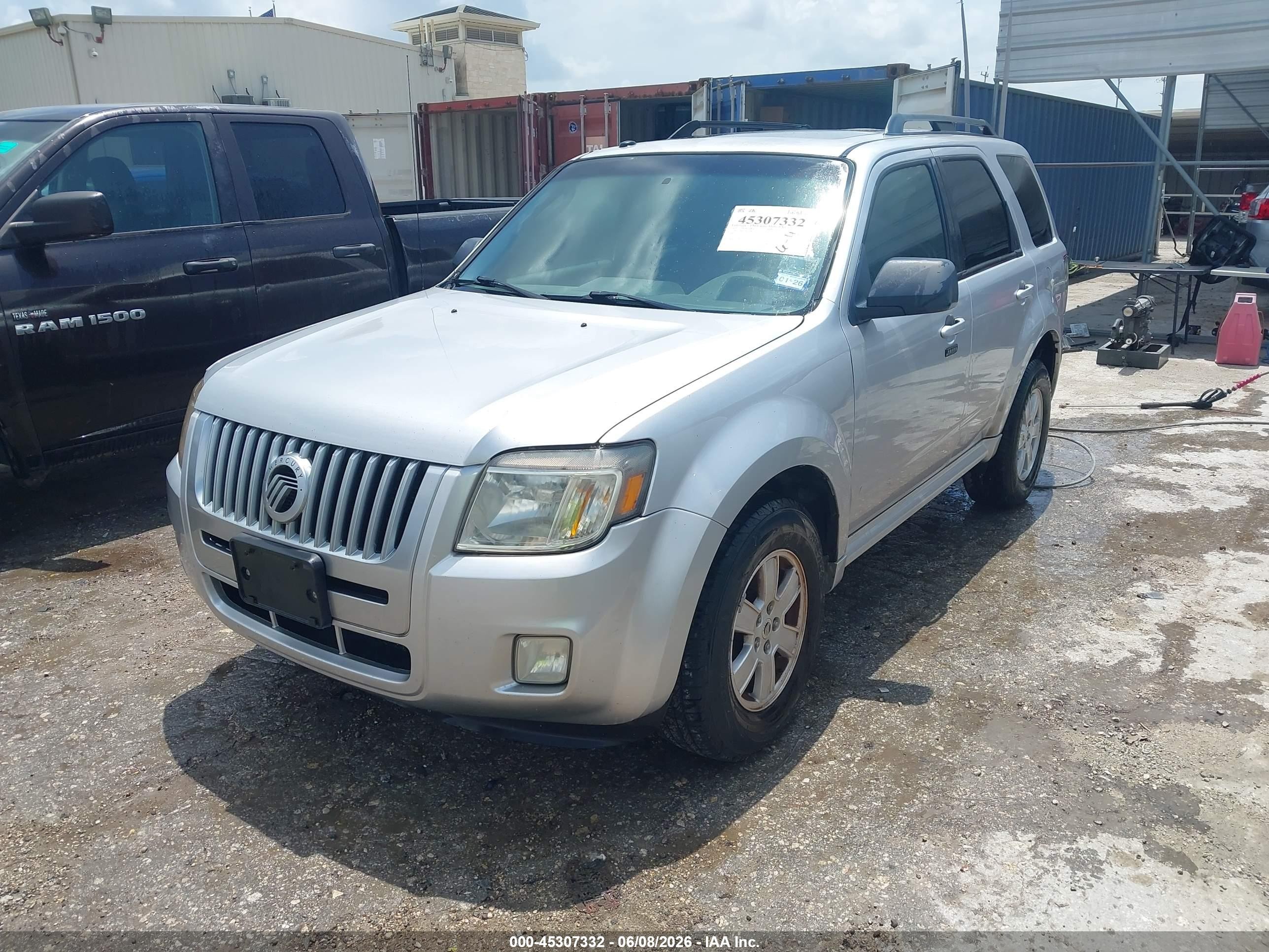 2010 Mercury Mariner   Silver vin: 4M2CN8B72AKJ26786