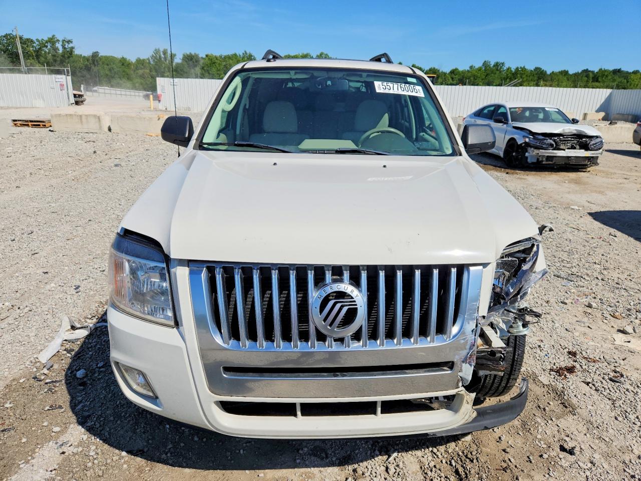 2011 Mercury Mariner White vin: 4M2CN8B72BKJ04823