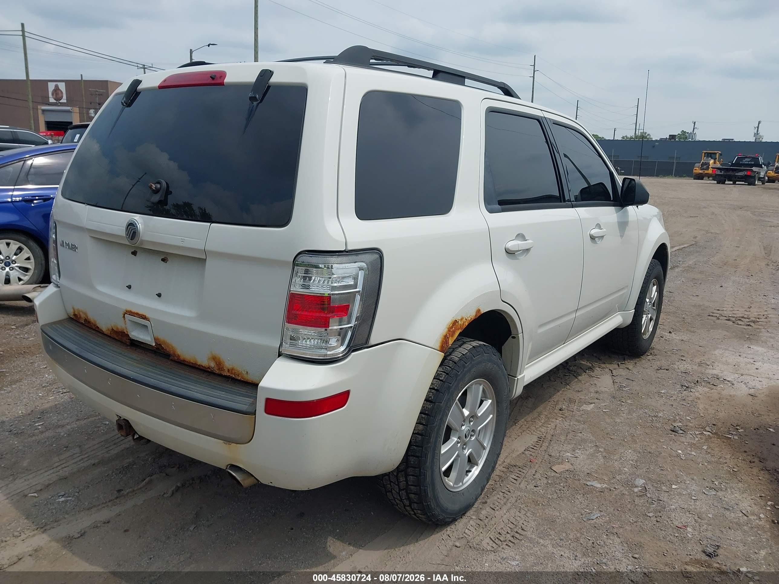 2011 Mercury Mariner   Beige vin: 4M2CN8B74BKJ00983