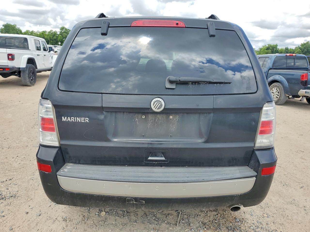 2011 Mercury Mariner Black vin: 4M2CN8B76BKJ05070